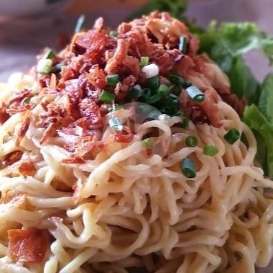Paket Hemat 3 Mie Pangsit menu Mie Karisma, Sedati