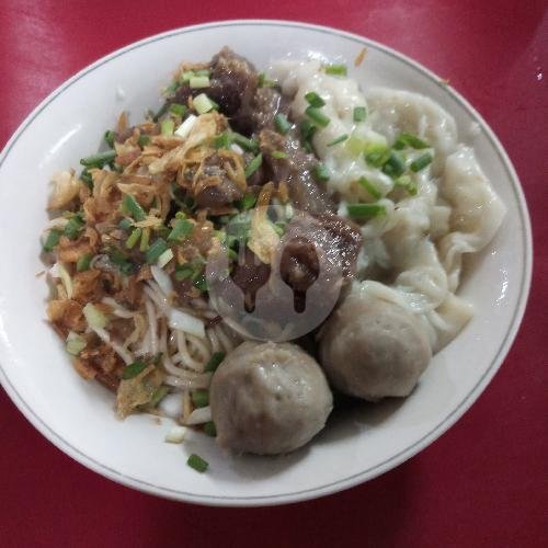 Pangsit Mie Babat menu Pangsit Mie Babat Otot Jembatan Merah, Gubeng