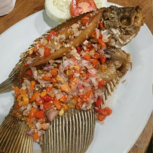 Gurami Jangkrik menu Warung Ikan Cak Yu, Sambikerep