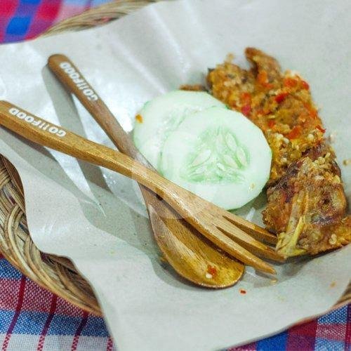 Lele Goreng + Sambal menu Penyetan Mas Kobis, XT Square