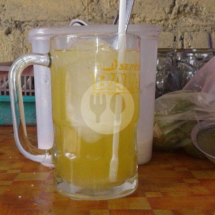 Es Nutrisari menu Bubur Ayam Maisah, Ngaglik