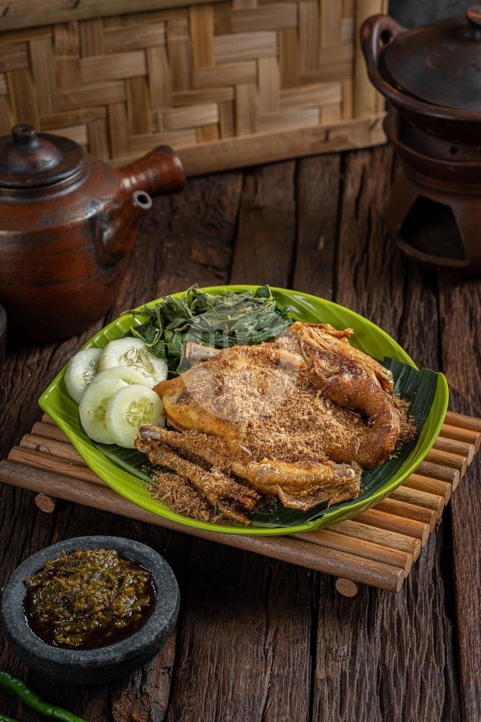 Ayam Bakar Ingkung menu Lombok Idjo - Karang Anyar - Ayam Goreng Spesial Lombok Ijo