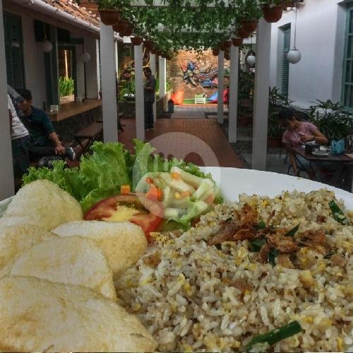Review Legend Coffee Yogyakarta: Tempat Cozy dengan Makanan Enak dan Pelayanan Ramah