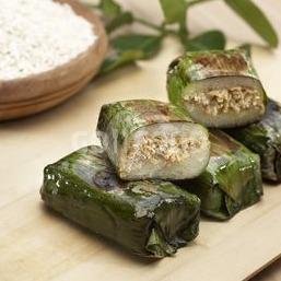 Lemper Ayam menu Holland Bakery, Tuparev