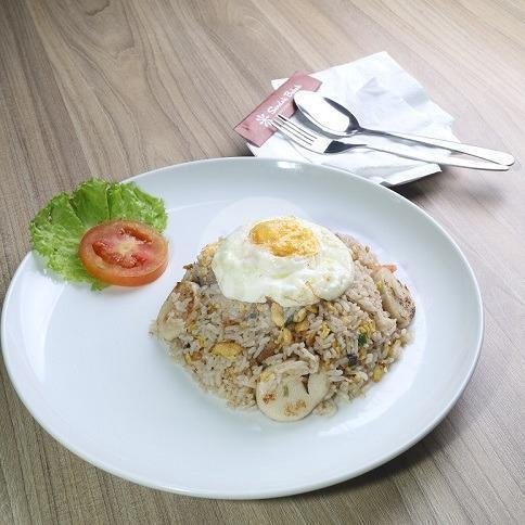 Nasi Goreng Smoked Beef menu Sendok Bebek, Atmodirono