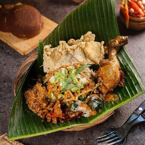 Pecel Madiun Mbak Nina: Kenangan Manis dan Rasa Autentik di Surabaya