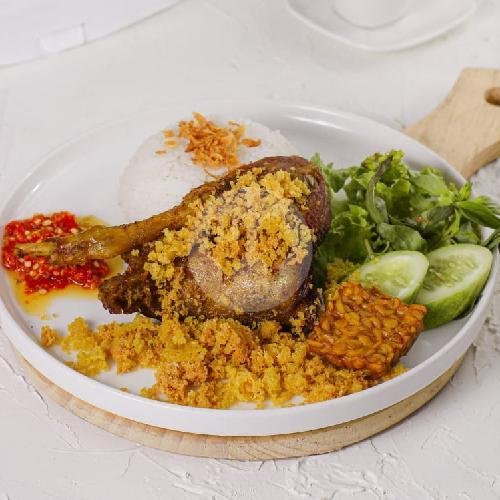 Nasi Bebek Kremezz menu Ayam Bebek Kremezz dan Mie Bandit, Sawojajar