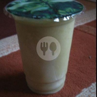 Jus Strawberry menu Crazy Hotang 2, Halaman GOR Sukapura