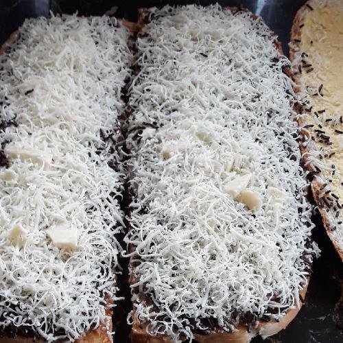 Kasino Nanas Kacang Coklat Susu menu ROTI BUMBU BAKAR SARI RASA CI CAHEUM