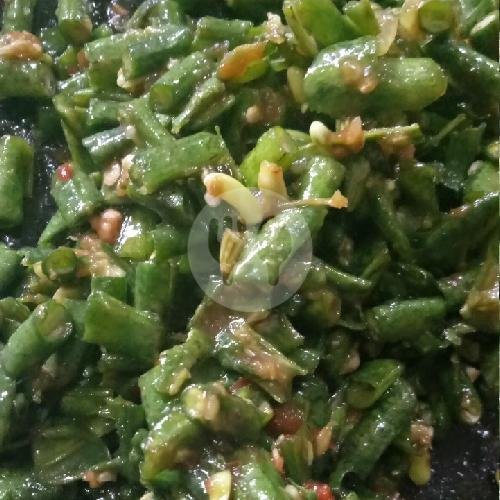 Reuceuh Bonteng menu Lotek Rujak Teh Susum, Batujajar