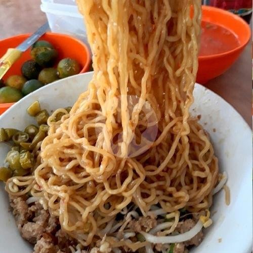 2 Mie Jumbo Pangsit + 2 Minum Botol 250ml #BakmieFest menu Mie Ayam Bangka Ongky, Binus