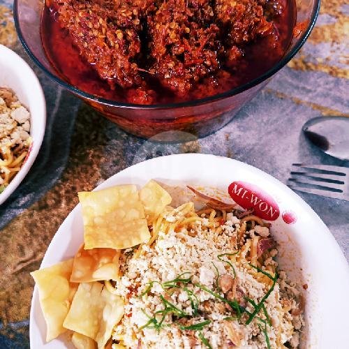 Es Permen Karet menu Bakso Solo & Mie Ayam NinaRasa, Cianjur