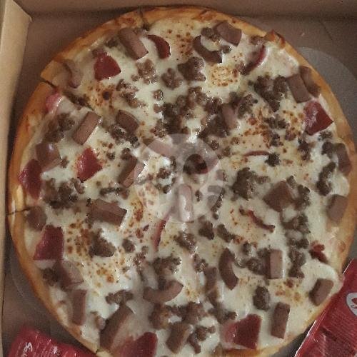 Review MP4 Pizza: Pengalaman Kuliner Menarik di Jl. Mawar Putih Probolinggo