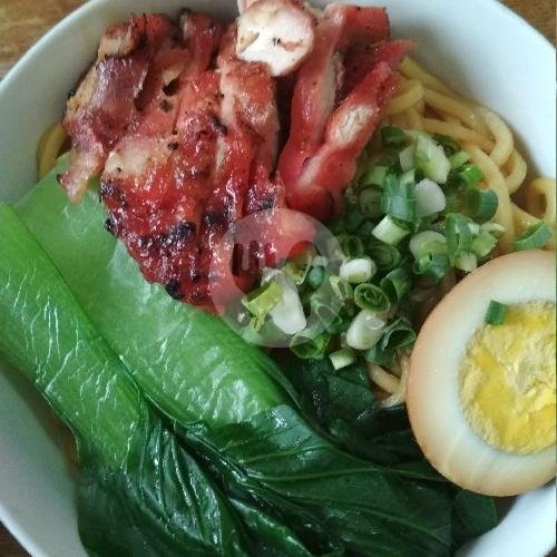 Bakmi Asin Spesial Ayam Charsiu menu Bakmi Penang Harum, Jurang