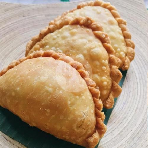 Review Pastel Mami Pamulang: Tempat Makan Seru dengan Jajanan Pasar Lezat