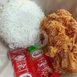 hemat.  Ayam.Saos+nasi+teh menu Ting-Ting Otramang, Lawang