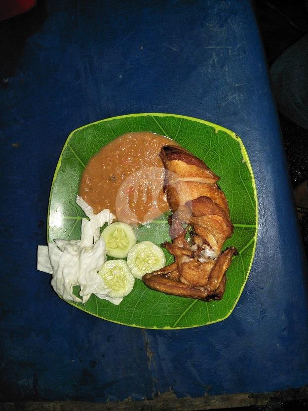 Telur 2 Penyet menu Ayam Tauco Dian Jaya, Dharmawangsa