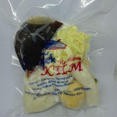 Pempek Kapal Selam Vakum menu Pempek KTLM, Kedungkandang