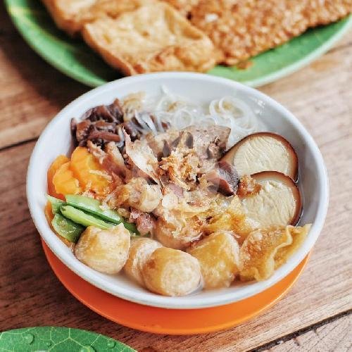 Soto Daging Sapi menu RM Timlo Bu Agung, Karanganyar Kota