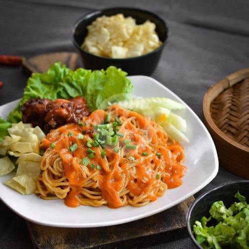 Mie Sisi Gelap menu Ngemood Mie Pedas, Mojosari