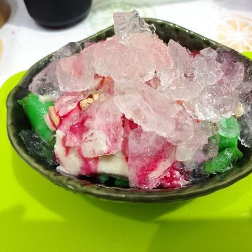 Es Palubutung menu Es Pisang Ijo Durian Runtuh