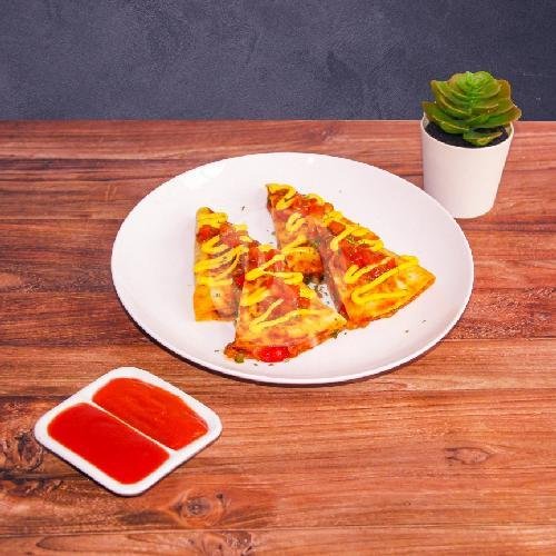 Mexican Nachos menu LOOWE CAFE & KITCHEN, Jl Raden Saleh
