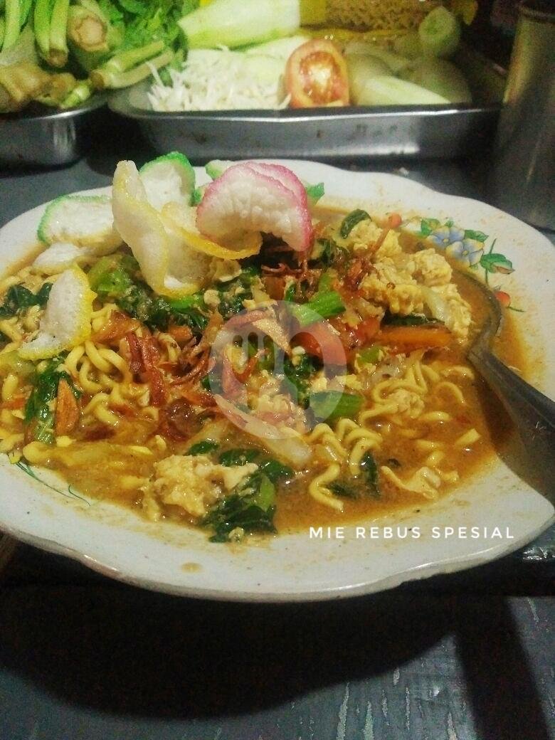Kwetiau Goreng menu Nasi Goreng Kambing Bang Kumis, Otista
