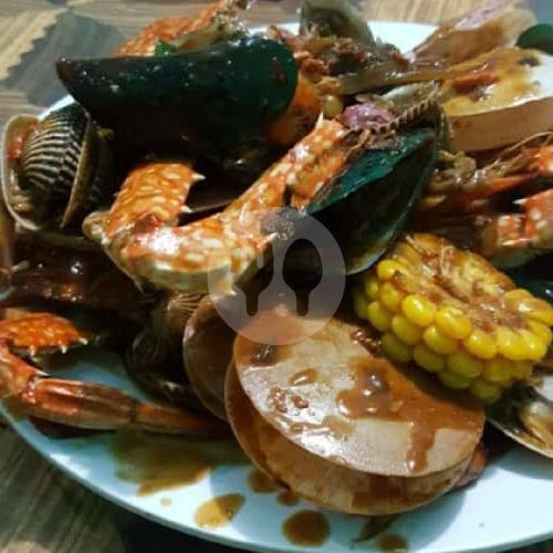 Cumi Telur menu Warung Seafood Raja Laut