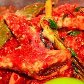 Sop Iga Sapi menu Warung Nasi Mas Jhon, Pajagalan