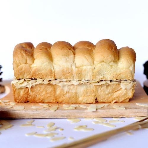 Roti Gembong Tiramisu Almond menu Roti Gembong Dinanti, Babakan Tarogong