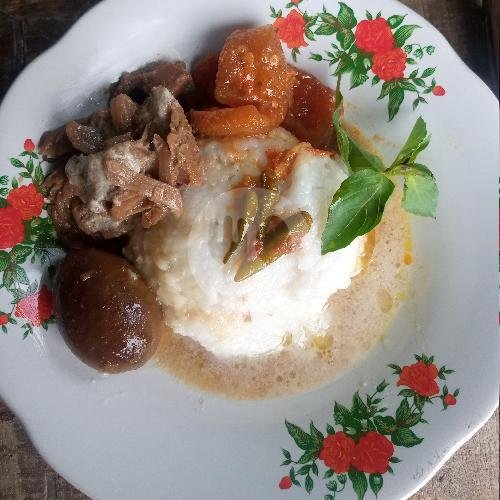 Bubur Gudeg Ayam menu Nasi Uduk Lontong Sayur Kenzie, Pondok Bambu