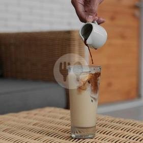 Ice Kopi Keraton menu The Bean Garden Coffee & Eatery, Pugeran