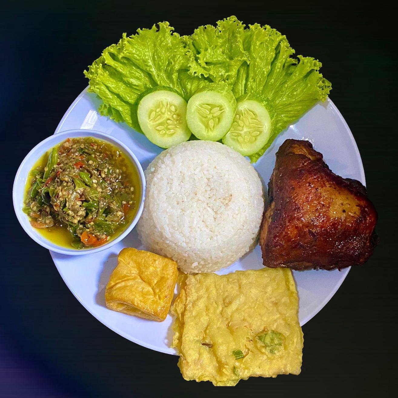 Nasi Ayam Bakar Tahu Tempe menu Warung Nasi SPG, PHH Mustofa