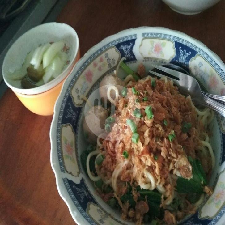 Pangsit Mie Bakwan menu Mie Thamrin, Banyuwangi