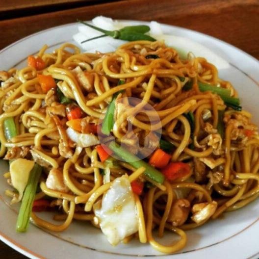 Kwetiau Goreng Ayam menu Warung Ciput, Pajangan