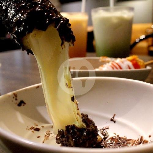 Review Menarik: Tea O & Corndog Mozarella di Sumbersari, Jember – Surga Street Food yang Wajib Dicoba!