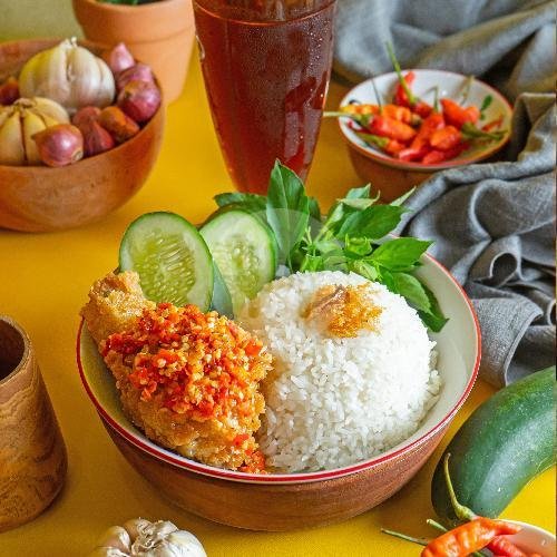 Semok PrekJu (A) menu Ayam Semok, Klojen