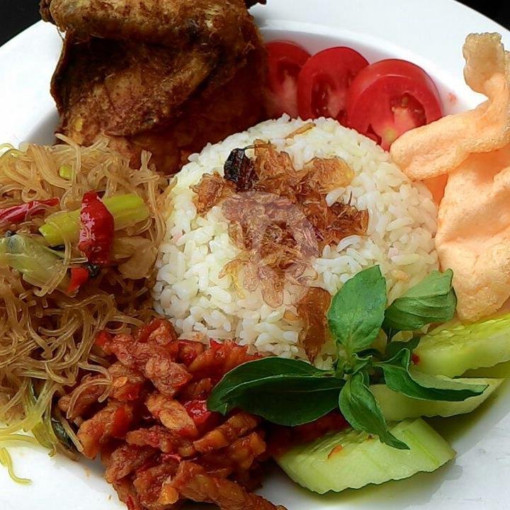 Nasi Goreng Pagi Dadakan menu Nasi Uduk Ibu Siti, Mampang Prapatan