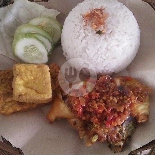 Pangsit Chili Oil (5Biji) Kering /kuah Pilihan menu Lotek & Ayam Goreng Lucky Chick, Saturnus Ujung