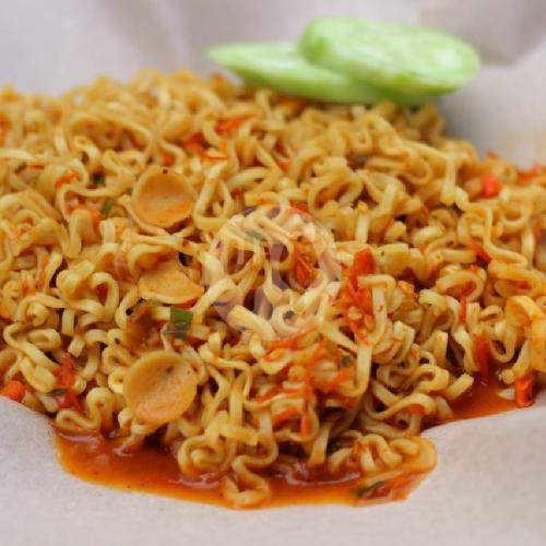 mie padeh ngango+ayam goreng menu Lesehan Pondok Baselo, Dr. Moh. Hatta