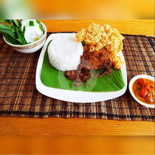 Ayam Tulang Lunak Mbak Sari: Surga Kuliner Murah Meriah di Malang
