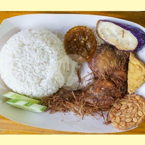 Kepala Tirex menu Pokoke Ayam (Special Tulang Lunak), Slawi