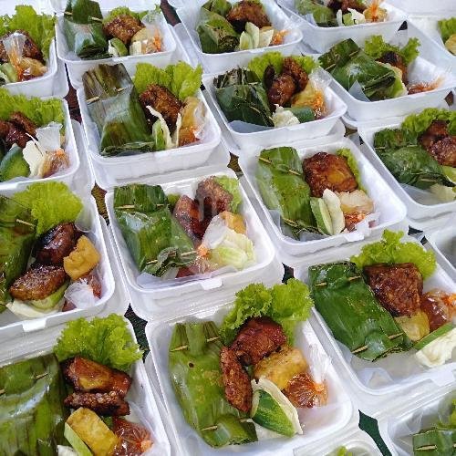 Paket Nasi Bakar + Ayam Bakar + GRATIS Teh Manis Hangat menu Kedai Iboe Herman, Kesambi