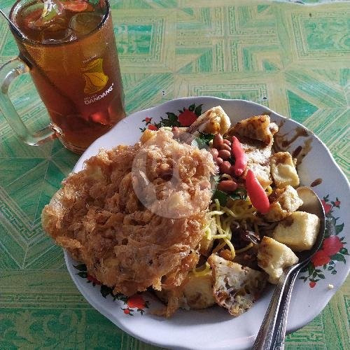 Tahu Kupat Kartasura: Surga Kuliner Tradisional Jawa di Solo