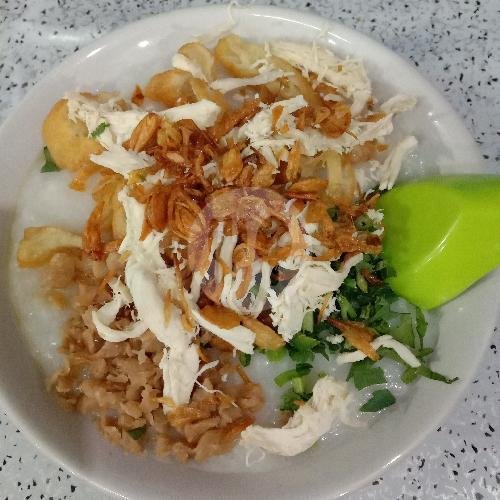 Review Bubur Ayam Tangki Aguan: Legenda Kuliner Jakarta di Mangga Besar