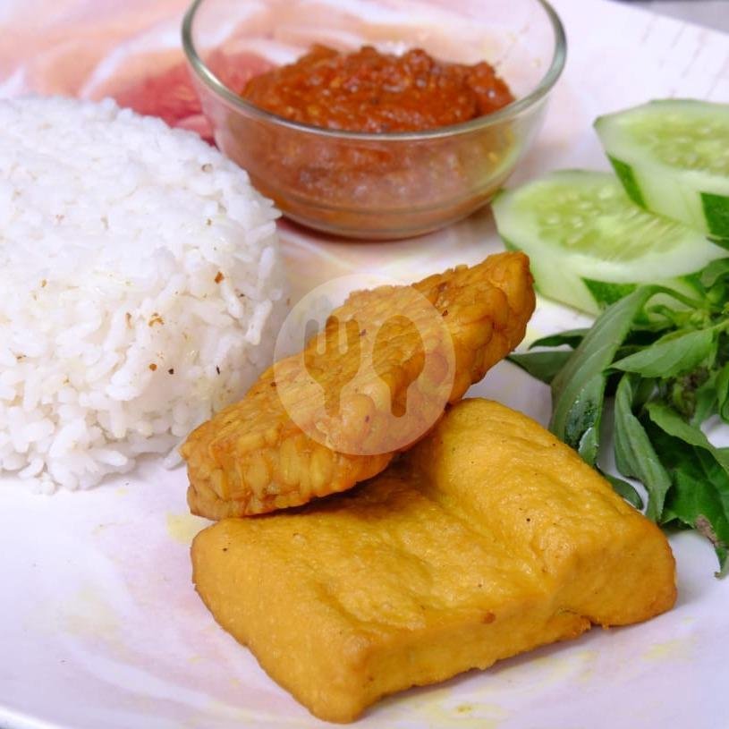Kepala Bebek menu Bebek Goreng Sri Lestari, Polehan