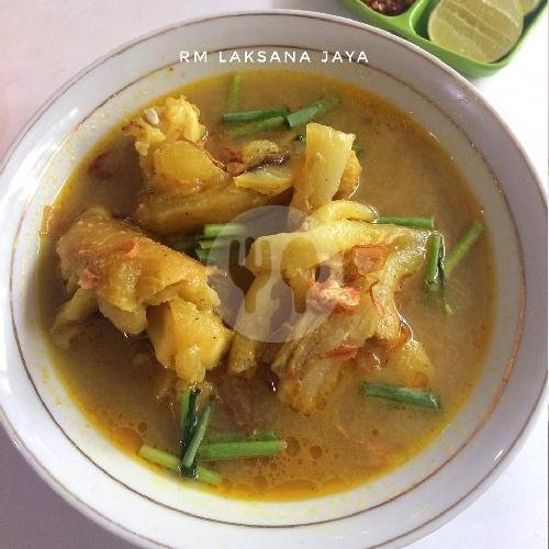 Sop Buntut Sapi menu RM. Laksana Jaya, Krembangan Timur
