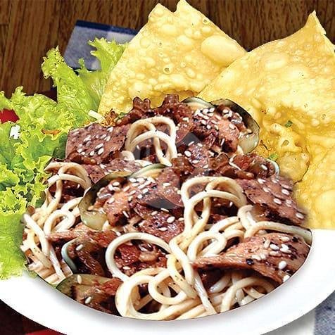 Pangsit Mie Tahu Isi menu Pangsit Mie Bromo Pojok, Patimura