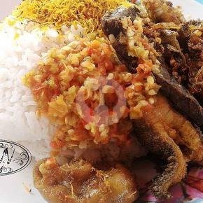 Nasi Babat Madura Nyoh nyoh Sambele menu Nasi Babat Madura Cak Rizki 99 Vs Penyetan 58, Waru