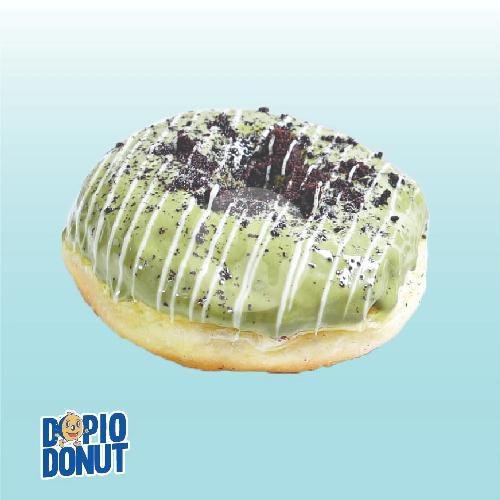 Paket Donat Mix + Kopi Caramel Hazelnut  42K menu Dopio Donuts & Coffee, Tamansiswa